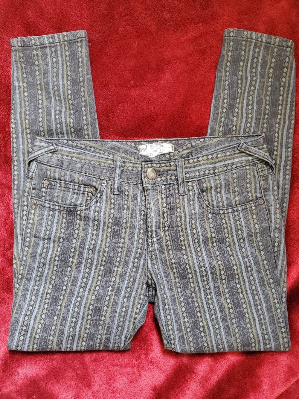 Free People Black Diamond Skinny Jeans 61855-1651 5125 Womens size 26" NWOT